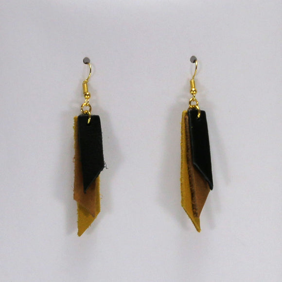 LEATHER EARRING
