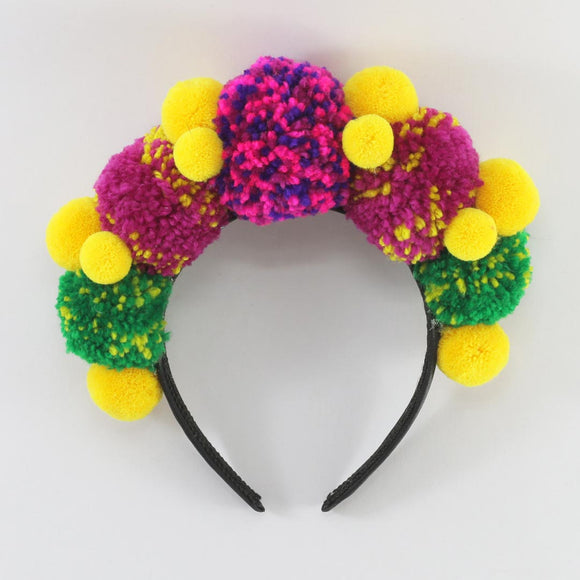 POMPOM CROWN